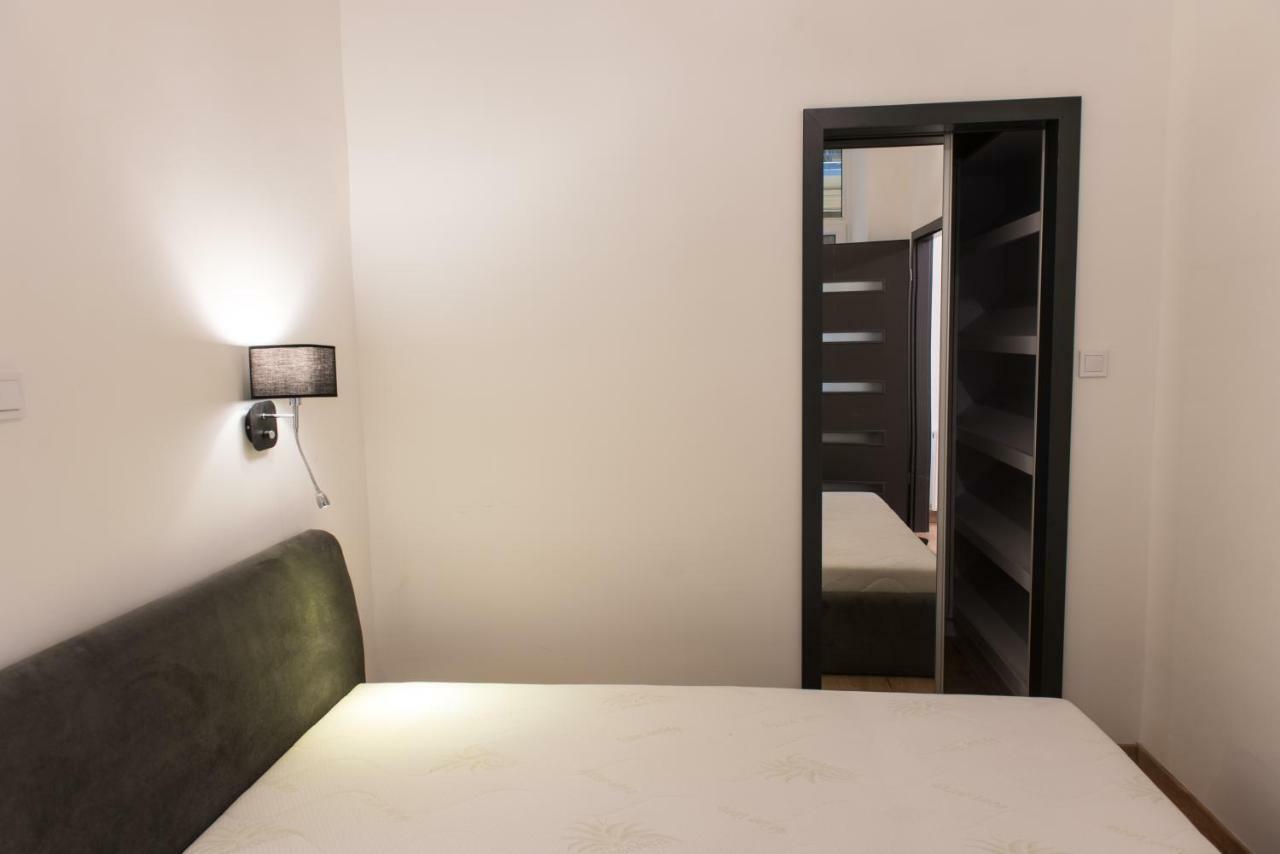 New Loft Style Appartman In The Heart Of The City Budapest Exterior foto